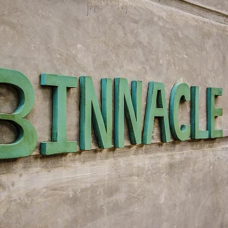 Binnacle Negombo Exteriör bild